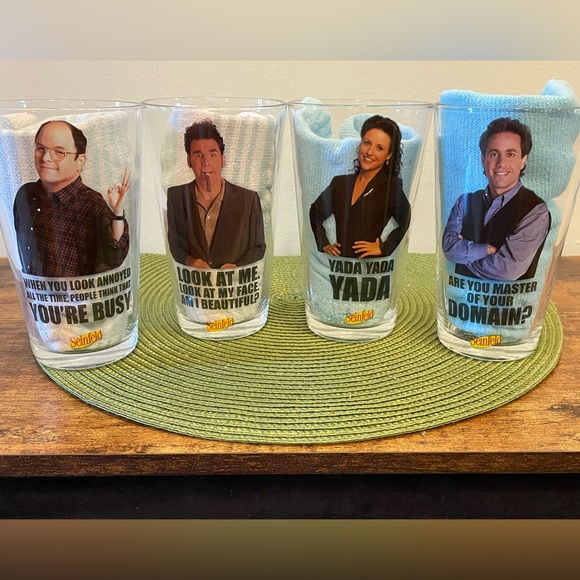 Set of 4 Collectible Seinfeld Glassware, 16oz glasses,Like New Condition w/o Box - Picture 1 of 6